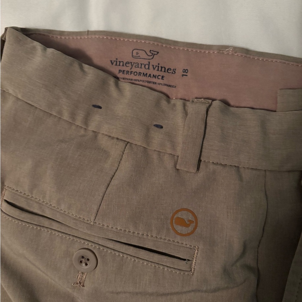 Vineyard Vines Boys size 18 Performance Pants on the Go - Picture 2 of 2